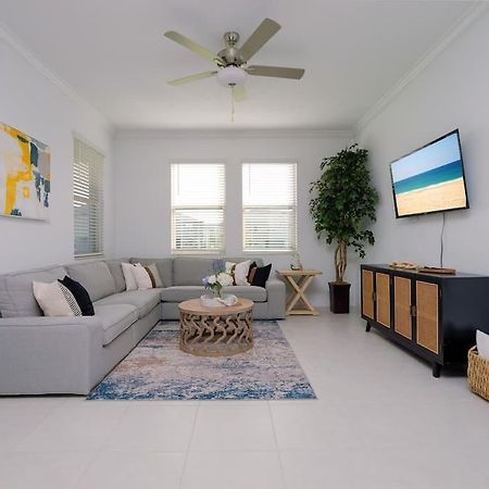 Modern Oasis! 3Br Townhouse In A Lagoon Community Wesley Chapel Extérieur photo
