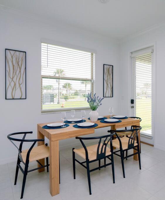 Modern Oasis! 3Br Townhouse In A Lagoon Community Wesley Chapel Extérieur photo