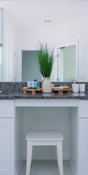 Modern Oasis! 3Br Townhouse In A Lagoon Community Wesley Chapel Extérieur photo